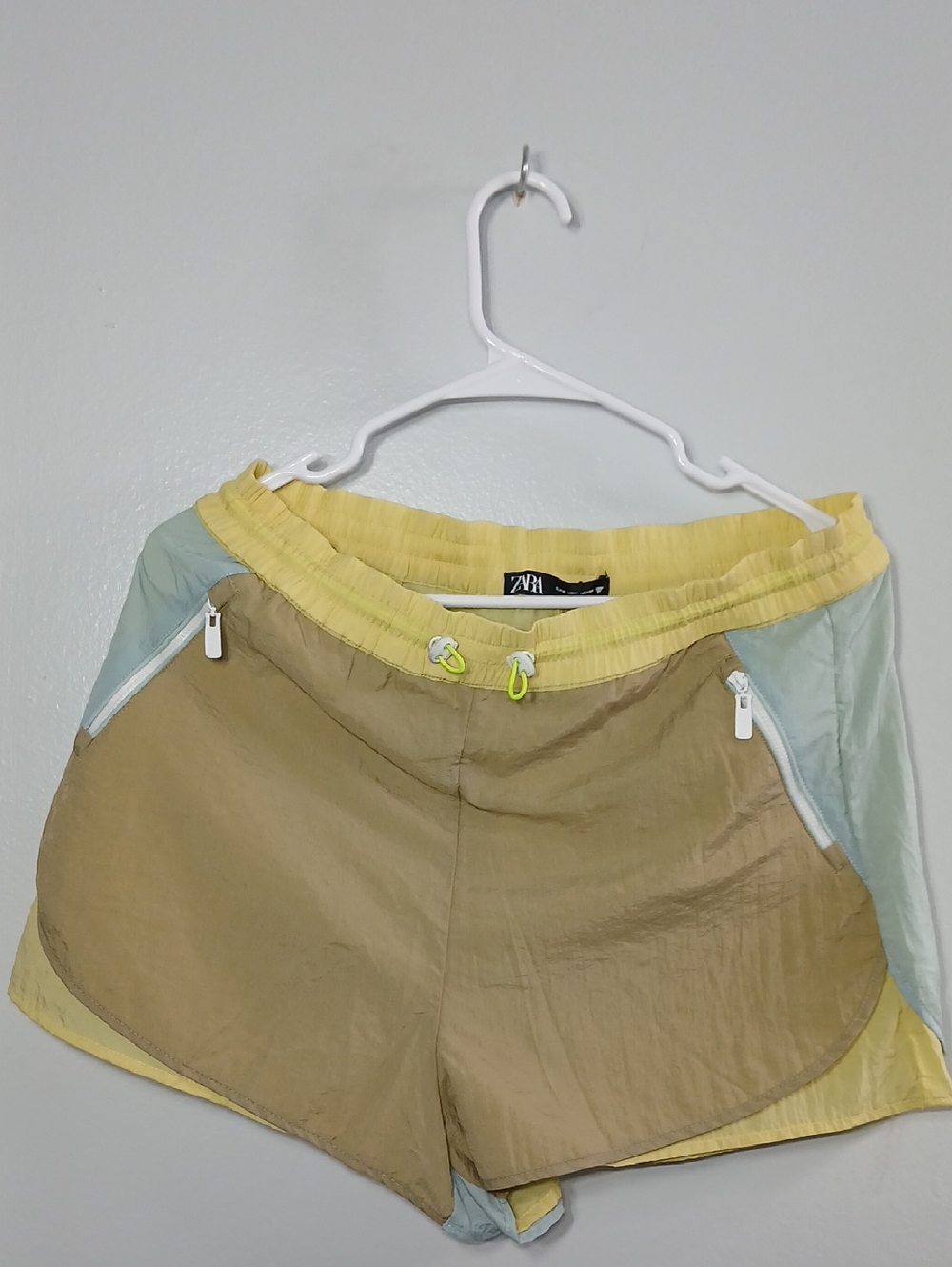 Zara Colorblock Yellow, Tan & Light Green Athletic Shorts